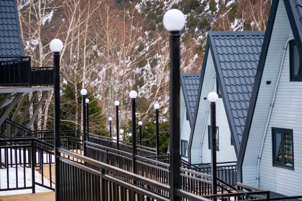 How to Keep Glass Railings Crystal Clear During Winter Months